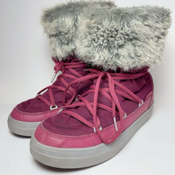 Crocs Lodge Point Lace-Up Snow Boots Women’s Faux Fur Trim Pomegranate - Picture 3 of 12